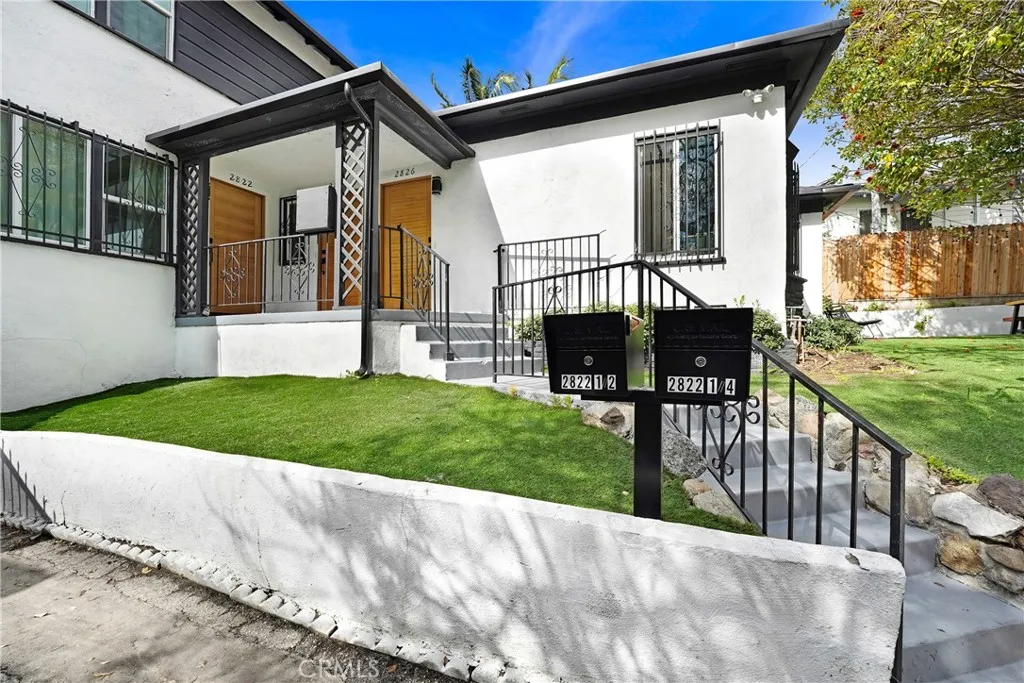 Los Angeles, CA 90039