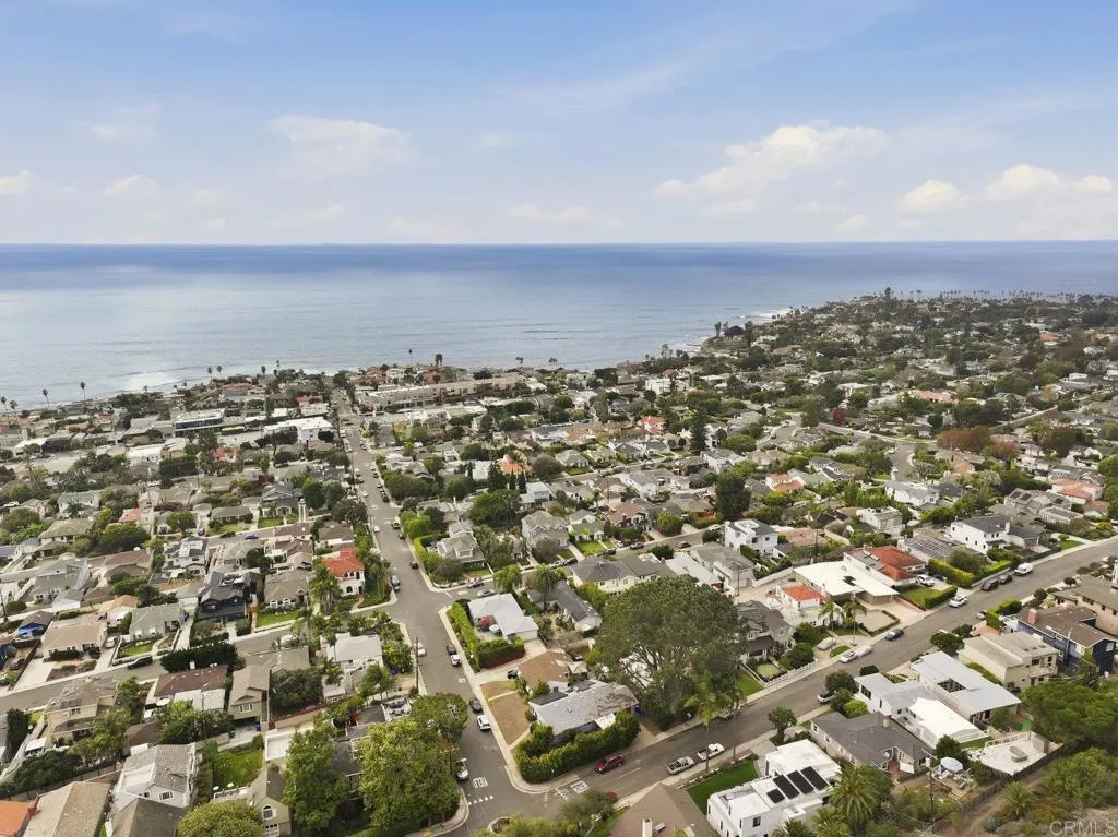 https://cdn.realtyfeed.com/cdn/127/306587156/2d07d36a31af6569594b328e08b50a9e.webp