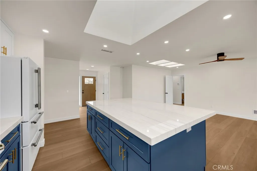 https://cdn.realtyfeed.com/cdn/127/306587178/70ba7127858f6d7d3b062a59f9833b3e.webp