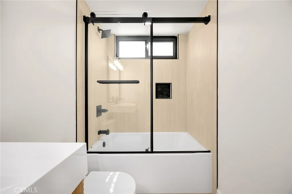https://cdn.realtyfeed.com/cdn/127/306587178/98c0a83ed45ace1c68b573d6d5daf09b.webp