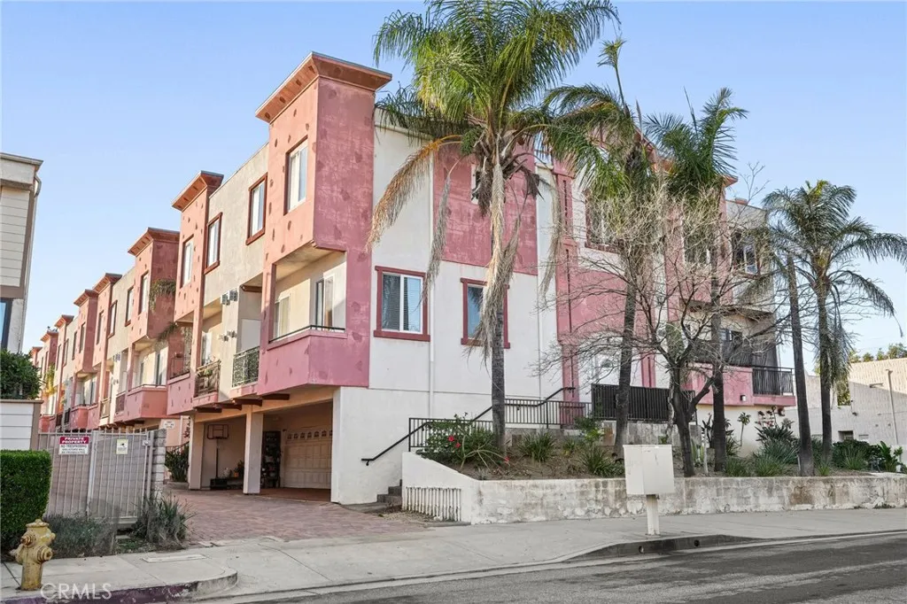 Chatsworth, CA 91311