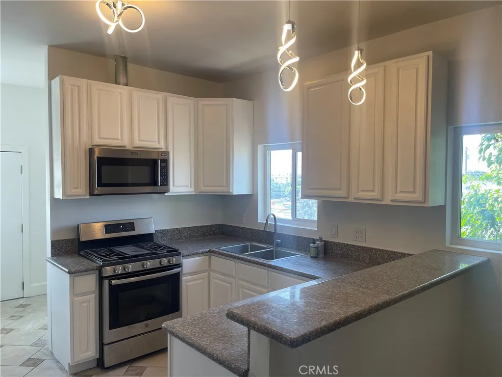 702 S Soto, Los Angeles, CA 90023 - Main photo, Los Angeles, CA