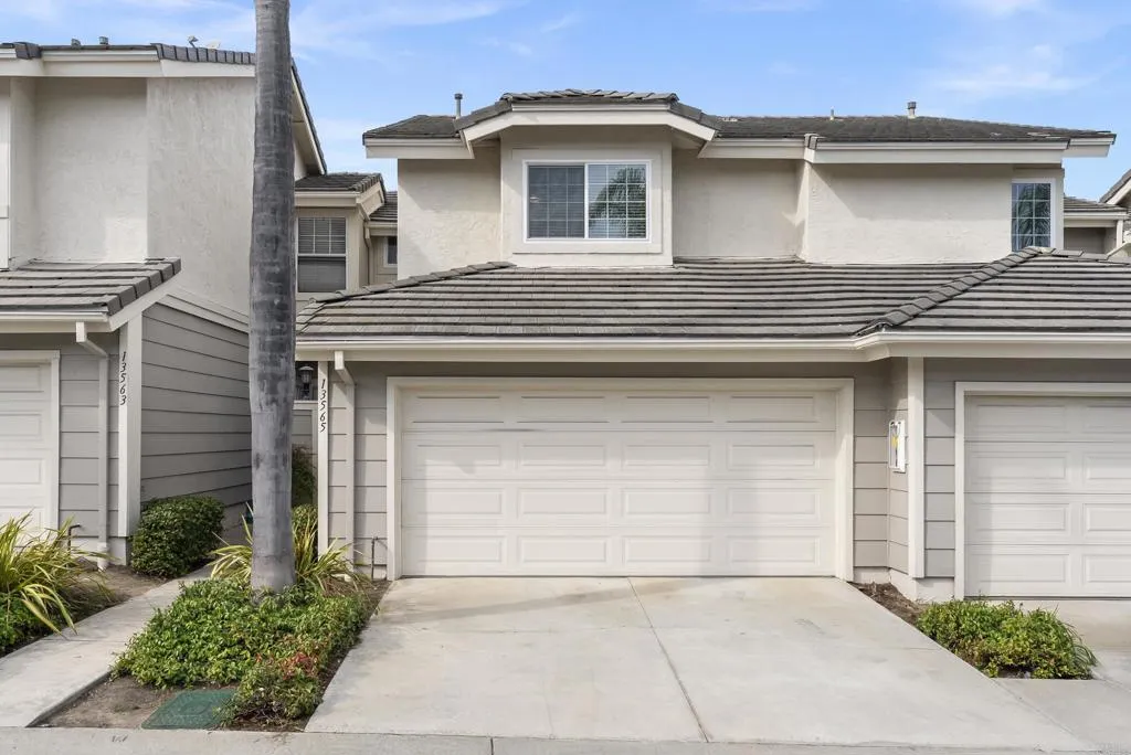 https://cdn.realtyfeed.com/cdn/127/306587313/8a472790cad9562acc333814bffc3106.webp