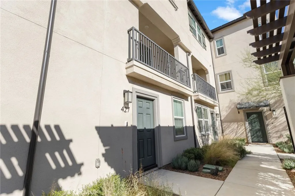 https://cdn.realtyfeed.com/cdn/127/306587343/267db9a3f33cbcadd9625cca988ac05a.webp