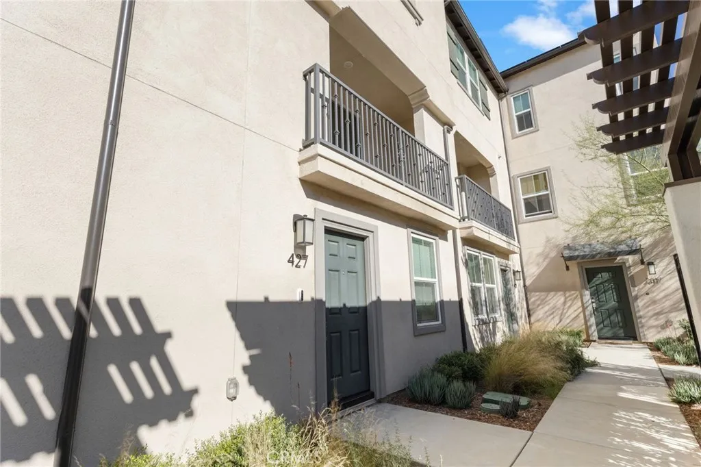 https://cdn.realtyfeed.com/cdn/127/306587343/643cc3810a31c513ab08dc8ab029e61d.webp
