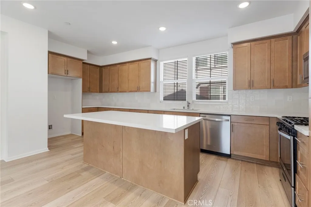 https://cdn.realtyfeed.com/cdn/127/306587343/920418c63ad45003c50a9db9b40dda74.webp