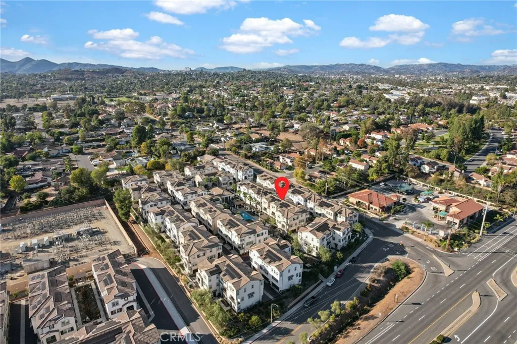 https://cdn.realtyfeed.com/cdn/127/306587343/c2413298ed815499c447c6605fa2afbe.webp