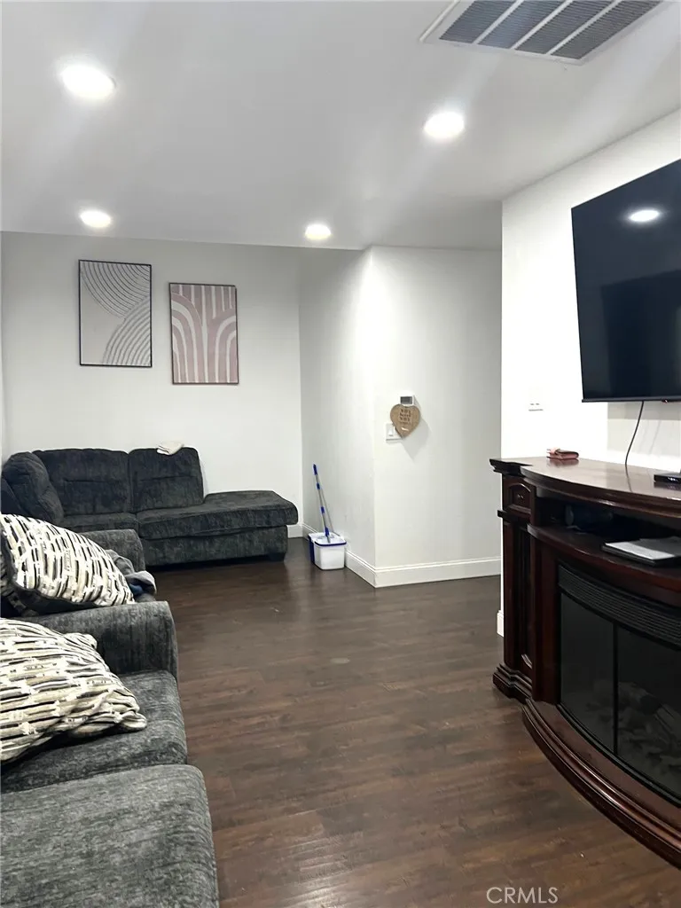 1021 Claire, Corcoran, CA 93212 - Photo 4 of 26, Corcoran, CA