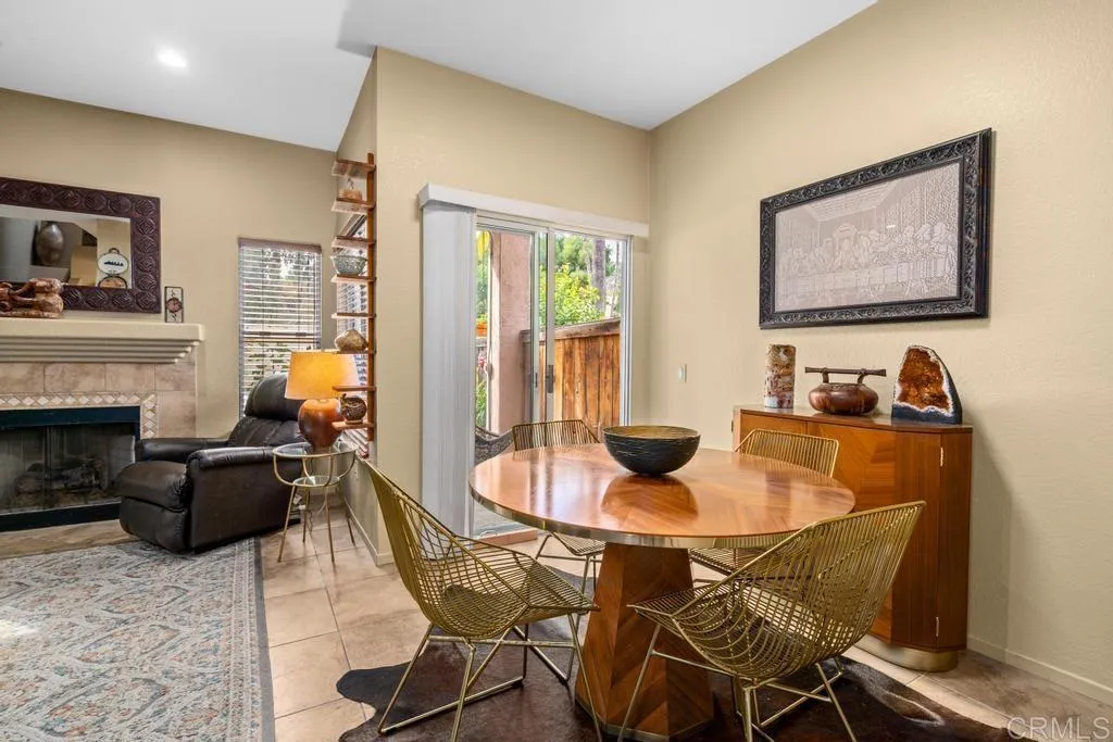 https://cdn.realtyfeed.com/cdn/127/306587371/2011095c2de823641dd9899eaf0bc53b.webp