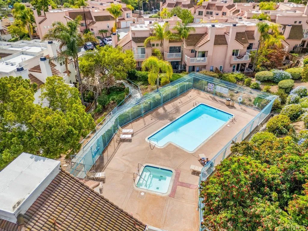 https://cdn.realtyfeed.com/cdn/127/306587371/7e8d81d36a8b0809815b9b30ce7f1801.webp