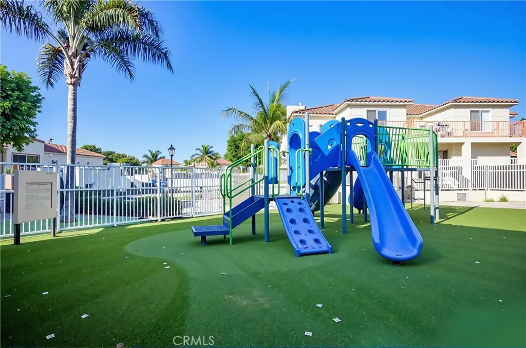 https://cdn.realtyfeed.com/cdn/127/306587376/8e54eb7a9369c5348ab98dc1a427ad18.webp