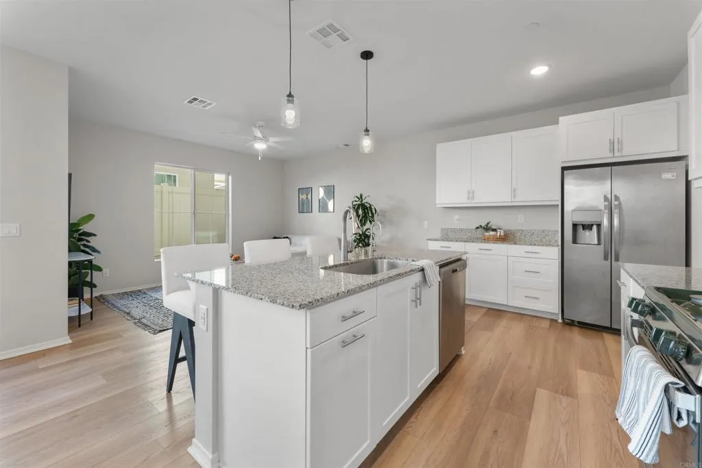 Photo #8: NDP2510796 Listing: Photo #8