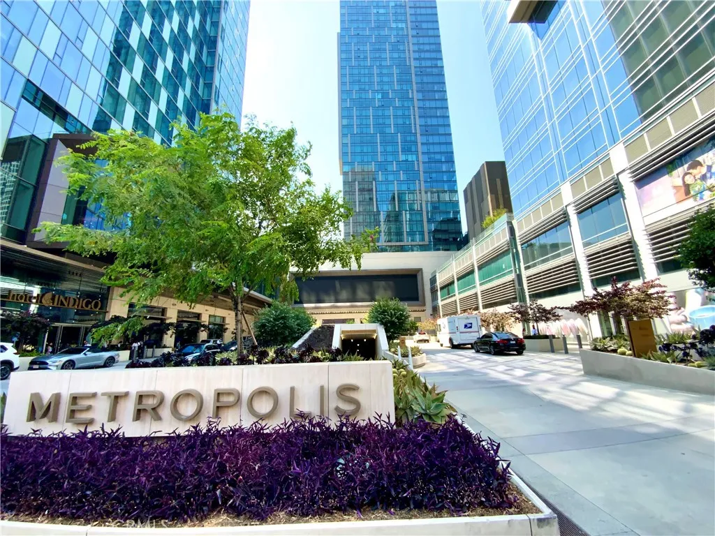 Los Angeles, CA 90017