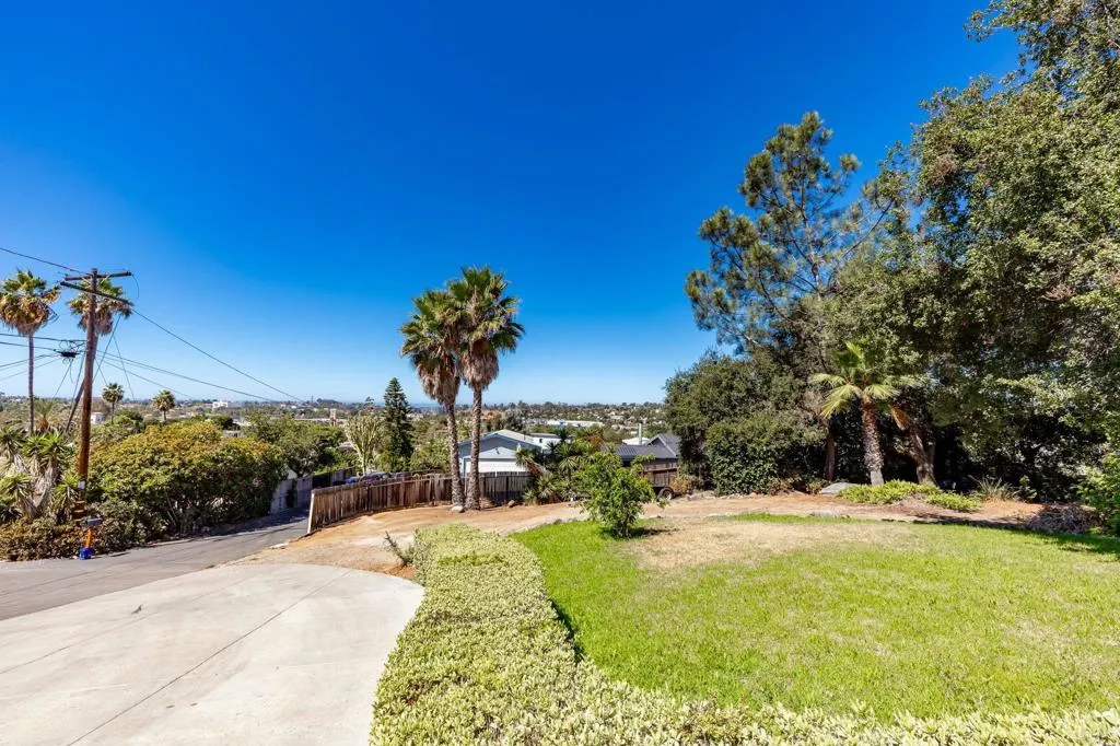 https://cdn.realtyfeed.com/cdn/127/306587465/1159506571d3ce4c11f9bd64e7528336.webp