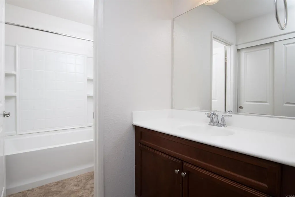 https://cdn.realtyfeed.com/cdn/127/306587501/194b4a26722712340be75684a3d99a43.webp