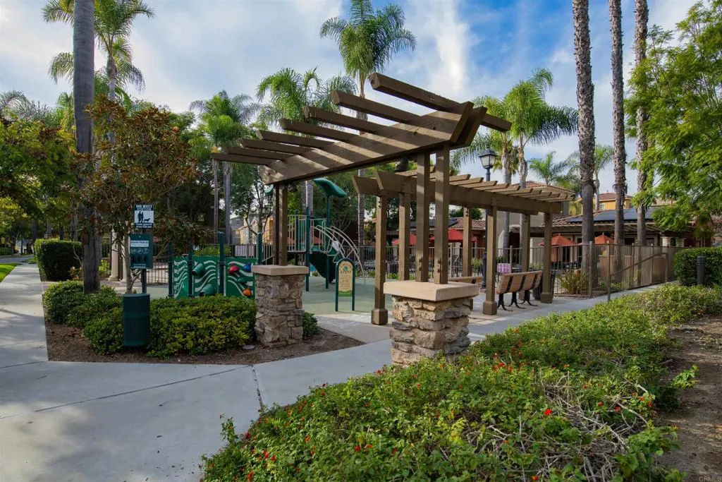 https://cdn.realtyfeed.com/cdn/127/306587501/42acb158b1b7e31b1501b768ad892620.webp
