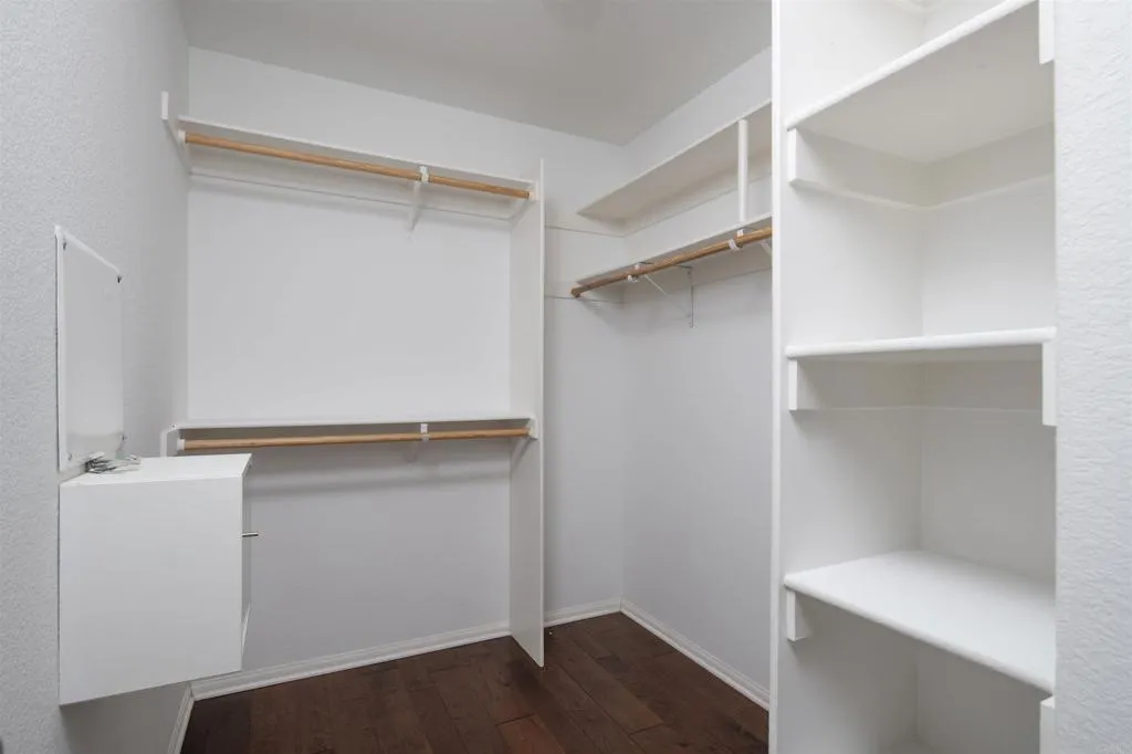 https://cdn.realtyfeed.com/cdn/127/306587501/56090b0b584947e4f1fa899881e76c02.webp