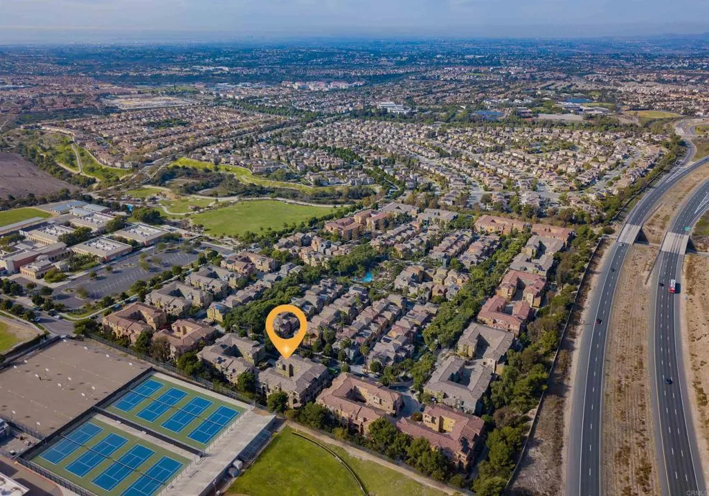 https://cdn.realtyfeed.com/cdn/127/306587501/8c03f19c942dee2862c9b42b460bda5c.webp