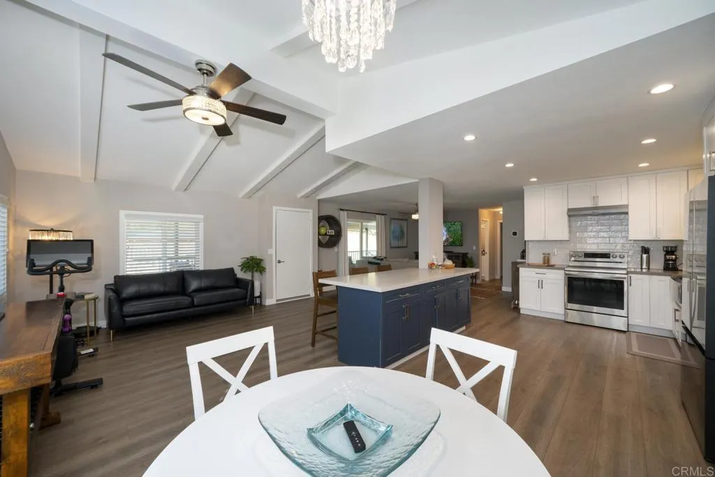 https://cdn.realtyfeed.com/cdn/127/306587505/7863fc647bf49eb5d3b86f577738160d.webp