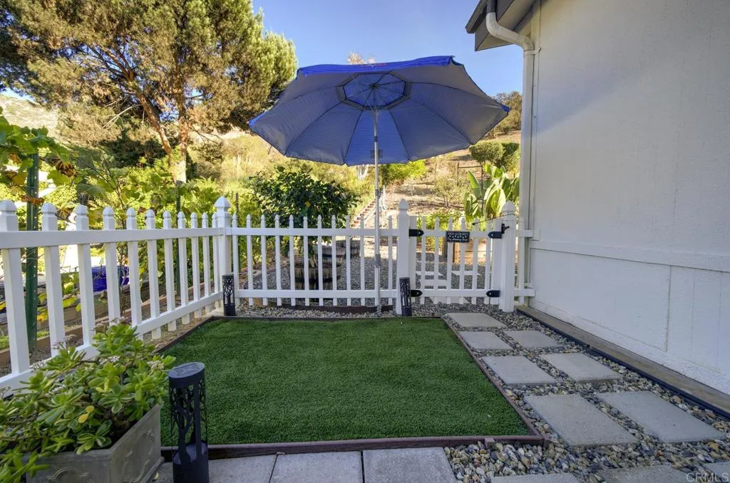 https://cdn.realtyfeed.com/cdn/127/306587505/8d6803b9be05c5a0dbed061020480366.webp