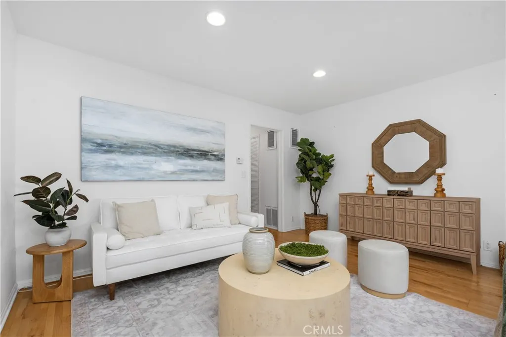 1925 Montana Avenue Unit 3, Santa Monica, CA 90403 - Photo 5 of 25, Santa Monica, CA