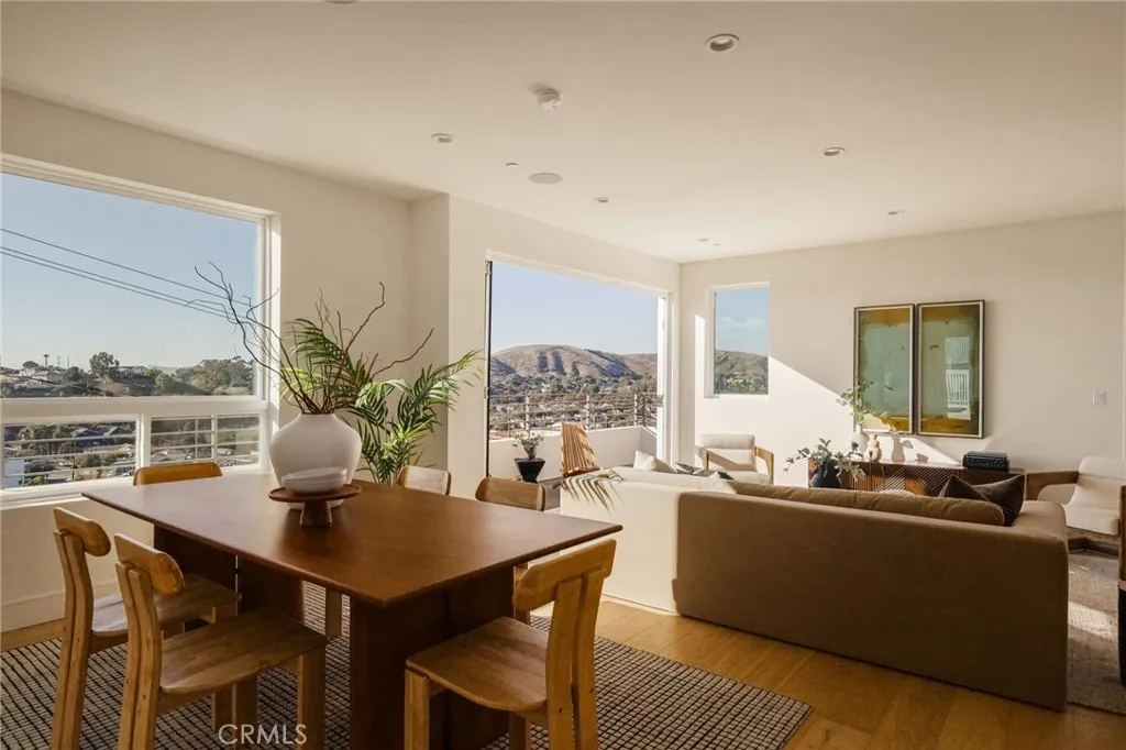 Los Angeles, CA 90032