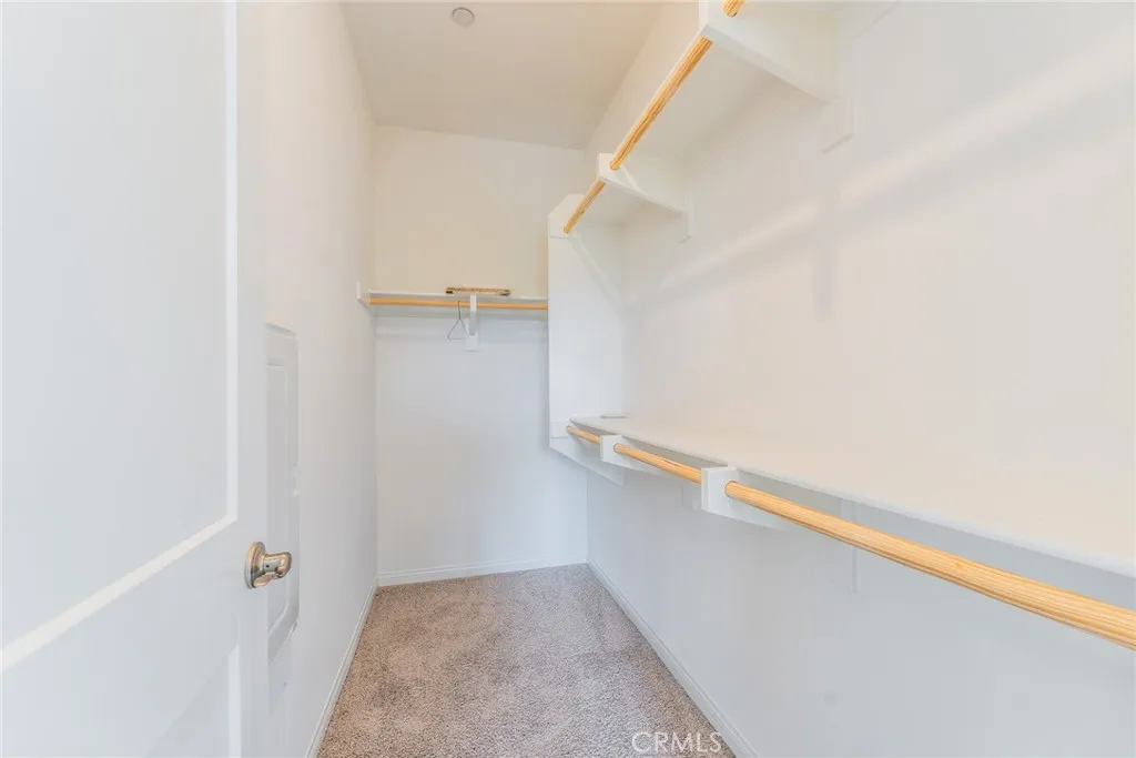 https://cdn.realtyfeed.com/cdn/127/306587556/c6f154841aa99817b06bff60f9d6212c.webp