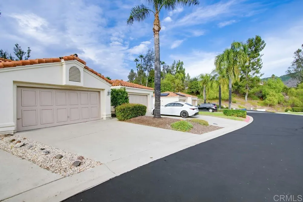 https://cdn.realtyfeed.com/cdn/127/306587609/56041715ef4a909f66212a9ba69a1292.webp
