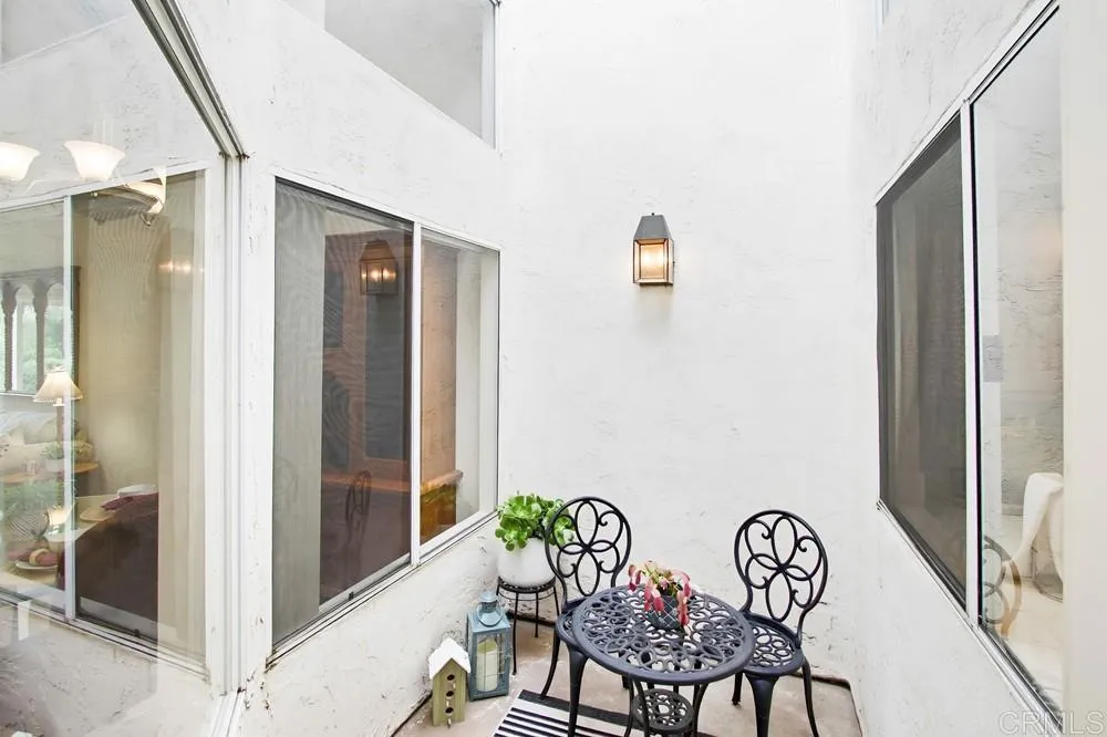 https://cdn.realtyfeed.com/cdn/127/306587609/89027eb2be2c1a5aca641645939966ce.webp