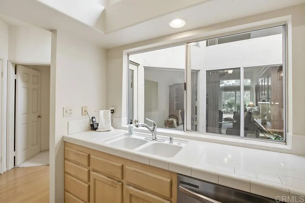 https://cdn.realtyfeed.com/cdn/127/306587609/b2807624c56b5b7967bc270616ce7306.webp