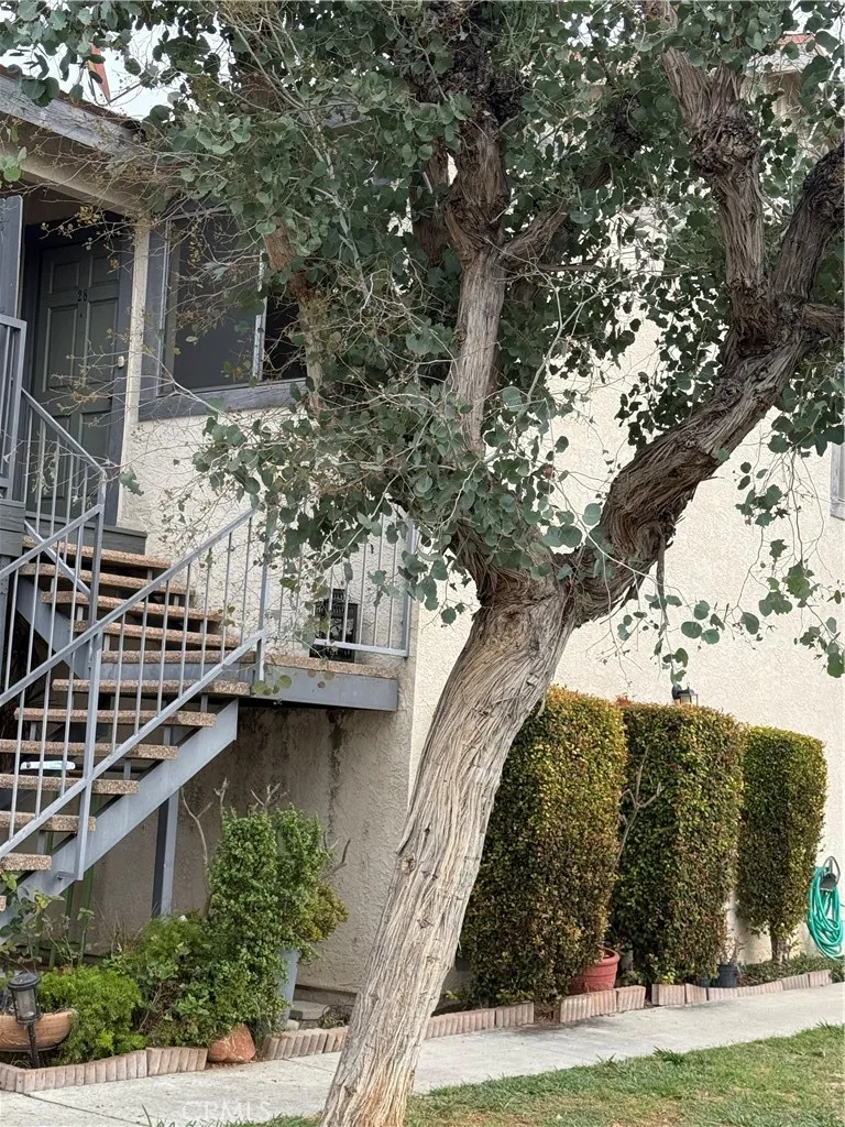 Los Alamitos, CA 90720