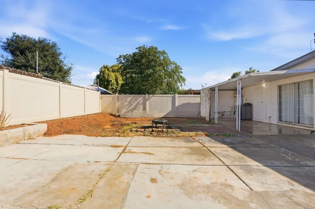 https://cdn.realtyfeed.com/cdn/127/306587671/2ea15d28bcd07c9f913940b4c78fb1fd.webp