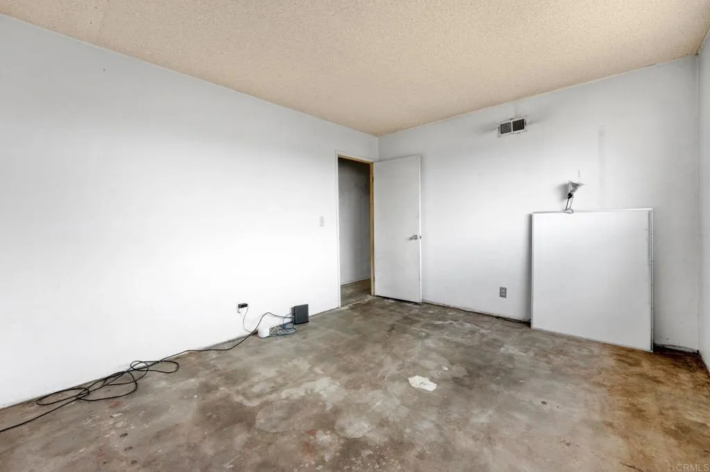 https://cdn.realtyfeed.com/cdn/127/306587719/83195defd24cc1bd0da1271b0a736578.webp