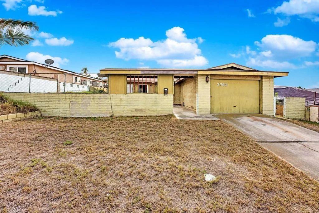 https://cdn.realtyfeed.com/cdn/127/306587719/d377f69aa66c713360e1df90e679c26d.webp