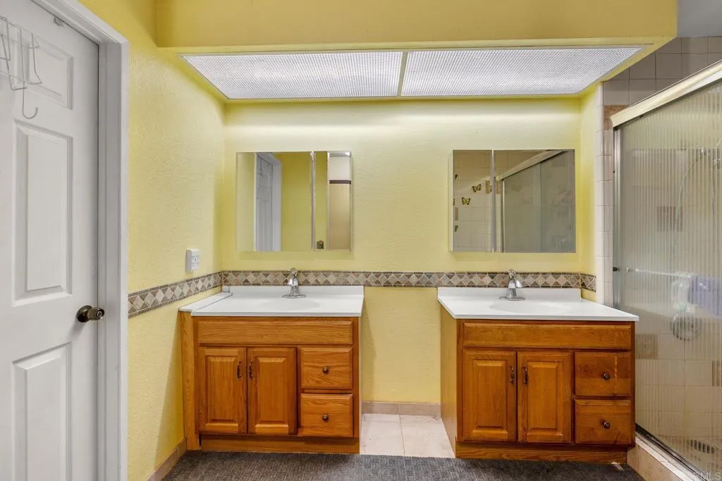 https://cdn.realtyfeed.com/cdn/127/306587766/73980b2dc7434846e1fea574b12ff5ec.webp