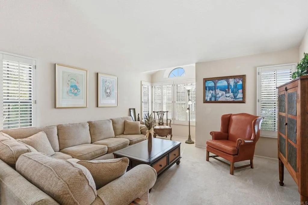 https://cdn.realtyfeed.com/cdn/127/306587780/f42c3945163e9eaf72a439573725d1b5.webp