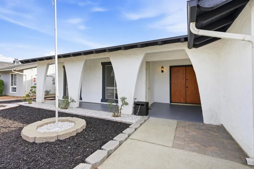 https://cdn.realtyfeed.com/cdn/127/306587830/4defe0b9b337234ad93c95f20a087862.webp