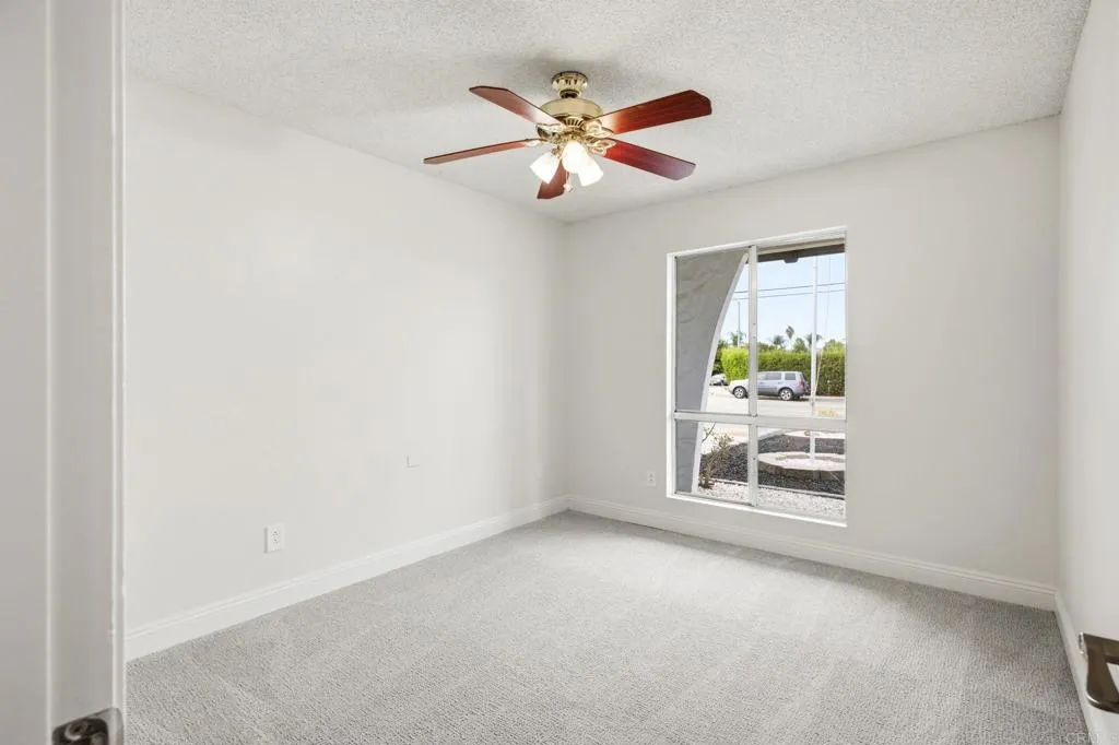 https://cdn.realtyfeed.com/cdn/127/306587830/d8ce238a325c0818f63ee8b6ce5b1945.webp