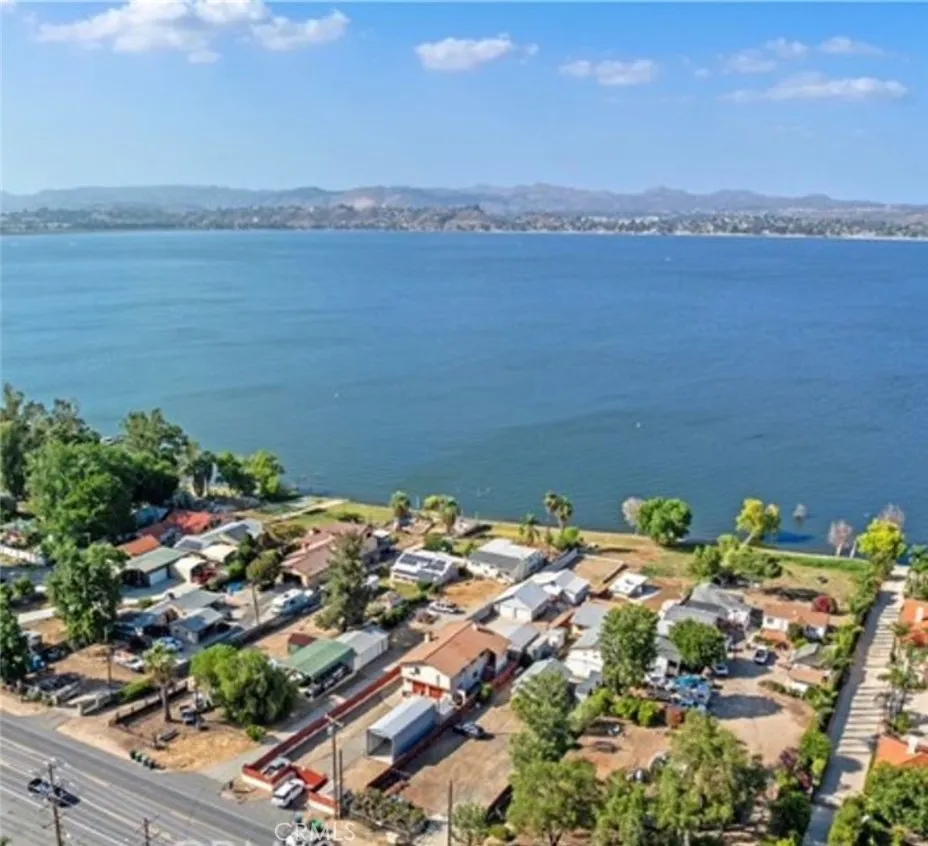 Lake Elsinore, CA 92530