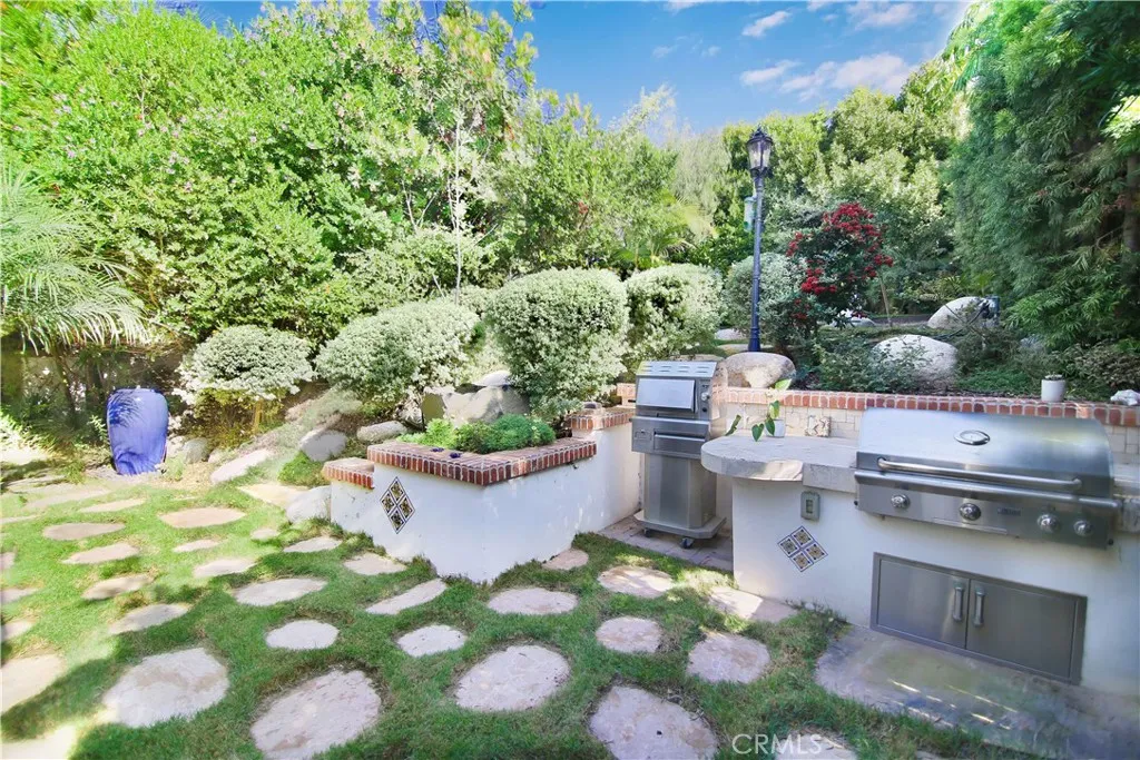 https://cdn.realtyfeed.com/cdn/127/306587867/188778a9b87ff0347bad74a4a79f1af7.webp