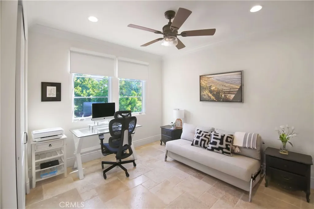 https://cdn.realtyfeed.com/cdn/127/306587867/7d81b1ae18c4aebbe89e8757b1248355.webp