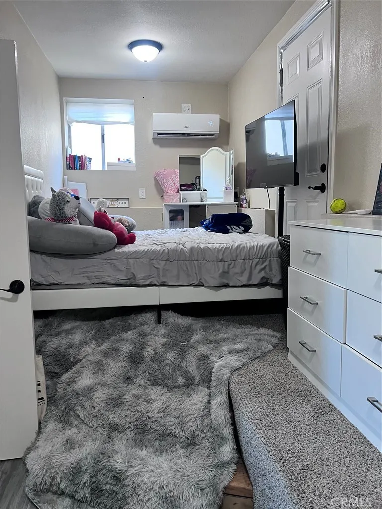 https://cdn.realtyfeed.com/cdn/127/306587888/14443fff50b13bf08d6b894b30a165b2.webp