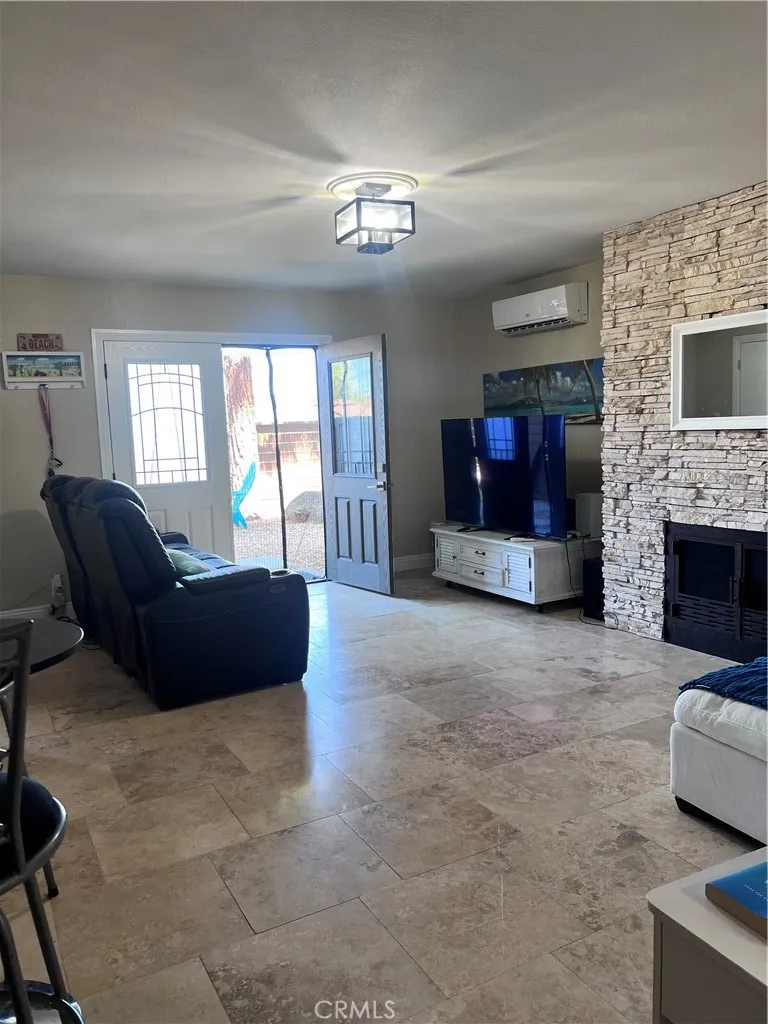https://cdn.realtyfeed.com/cdn/127/306587888/5458f16485a829c4eb1ac82a95cde870.webp