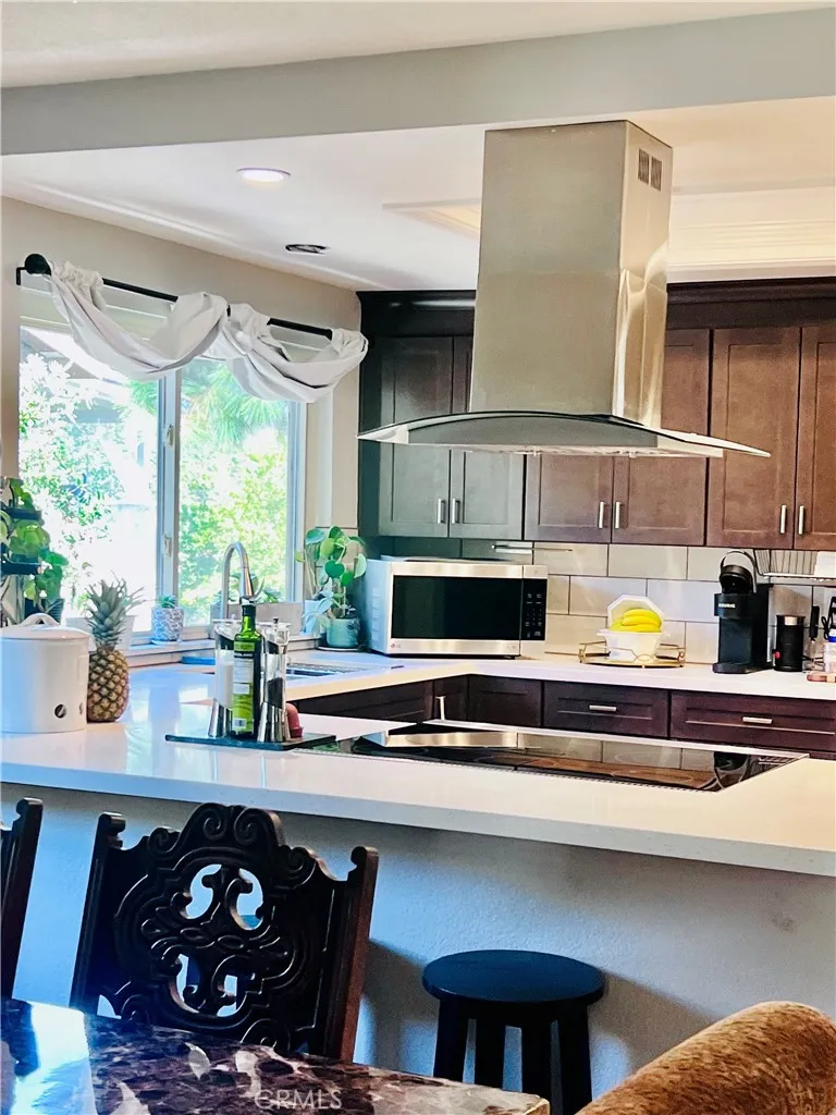 https://cdn.realtyfeed.com/cdn/127/306587888/7705717603880d4f28f0867ec3c92944.webp