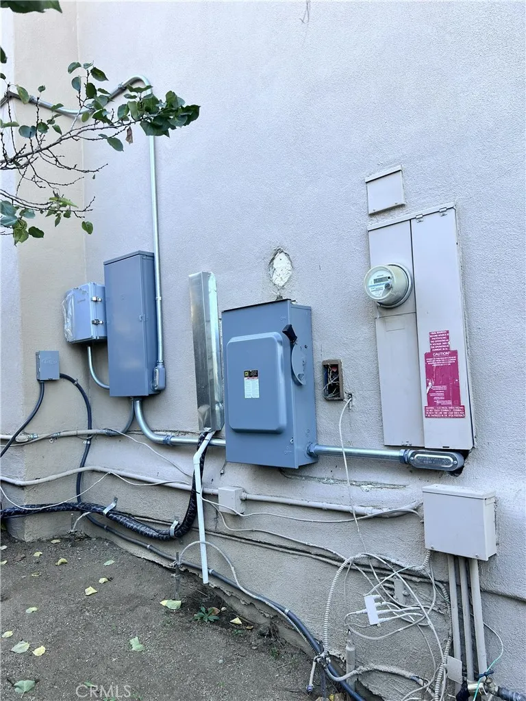 https://cdn.realtyfeed.com/cdn/127/306587888/9982637172bdad825c5fc5159a0961a0.webp