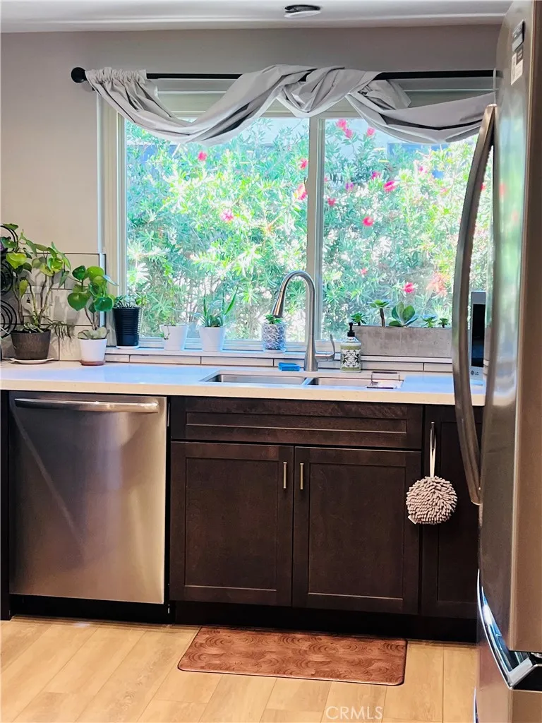 https://cdn.realtyfeed.com/cdn/127/306587888/b21ca86ad9748c1e35215e797c23a895.webp