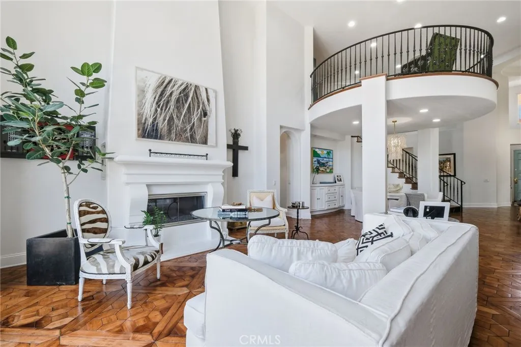 https://cdn.realtyfeed.com/cdn/127/306587956/188ec136138c2f7961eba5d40fdf804d.webp