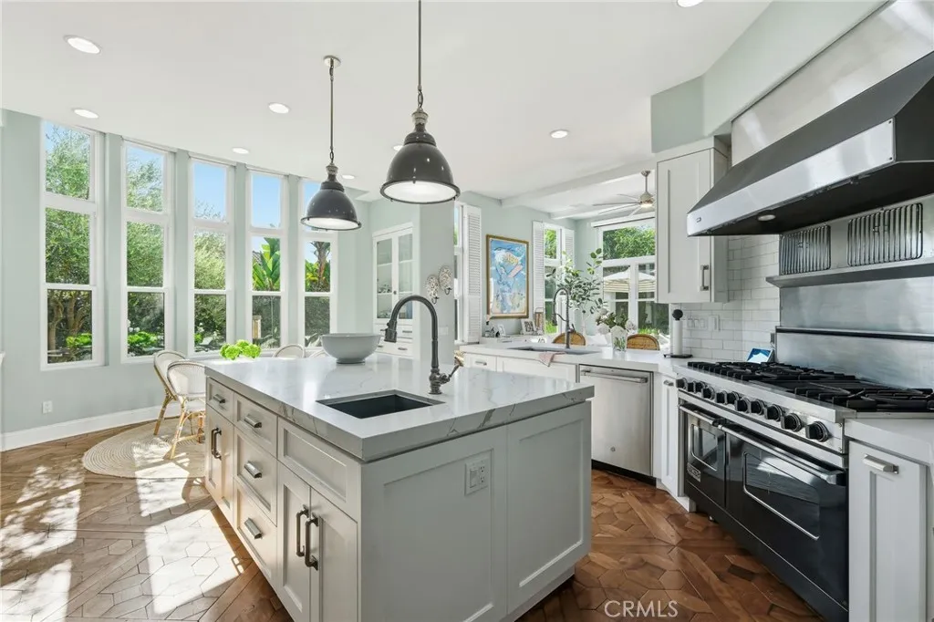 https://cdn.realtyfeed.com/cdn/127/306587956/c21334cc024d0572a6927676158cf1ce.webp