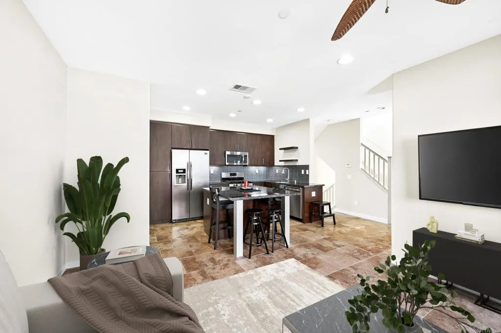 https://cdn.realtyfeed.com/cdn/127/306588074/63e69505fc2b12f7f3836c6fd8005239.webp