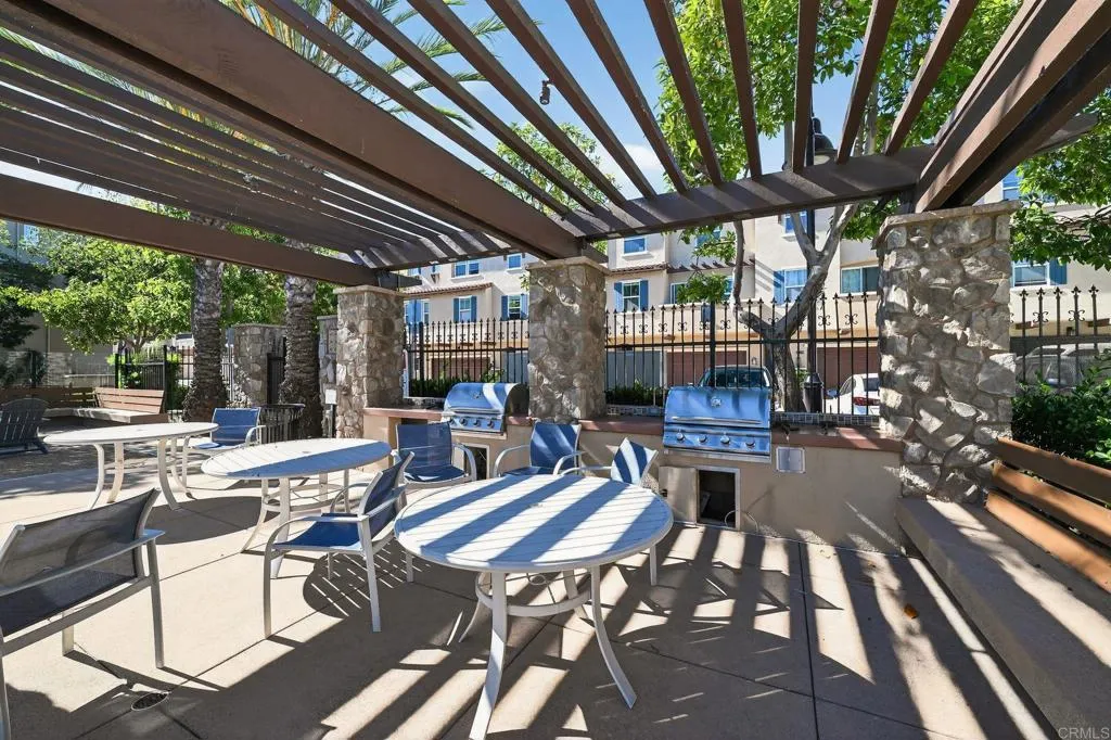 https://cdn.realtyfeed.com/cdn/127/306588074/83a98b5647dd60bb126220689fa6c748.webp